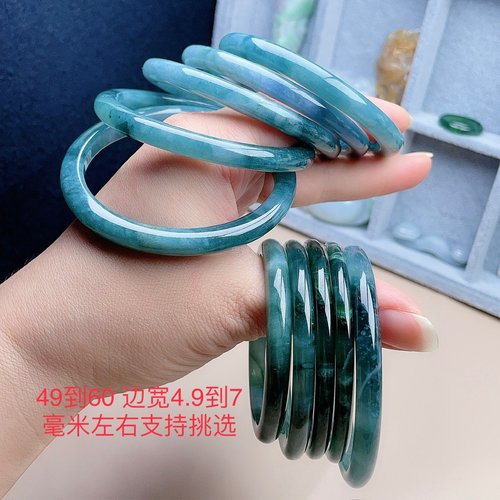 天然翡翠美人条手镯天空蓝海蓝绿