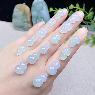 A货翡翠淡绿乳白小葫芦吊坠缅甸老坑天然扁鼓葫芦蛋面镶嵌玉坠厚