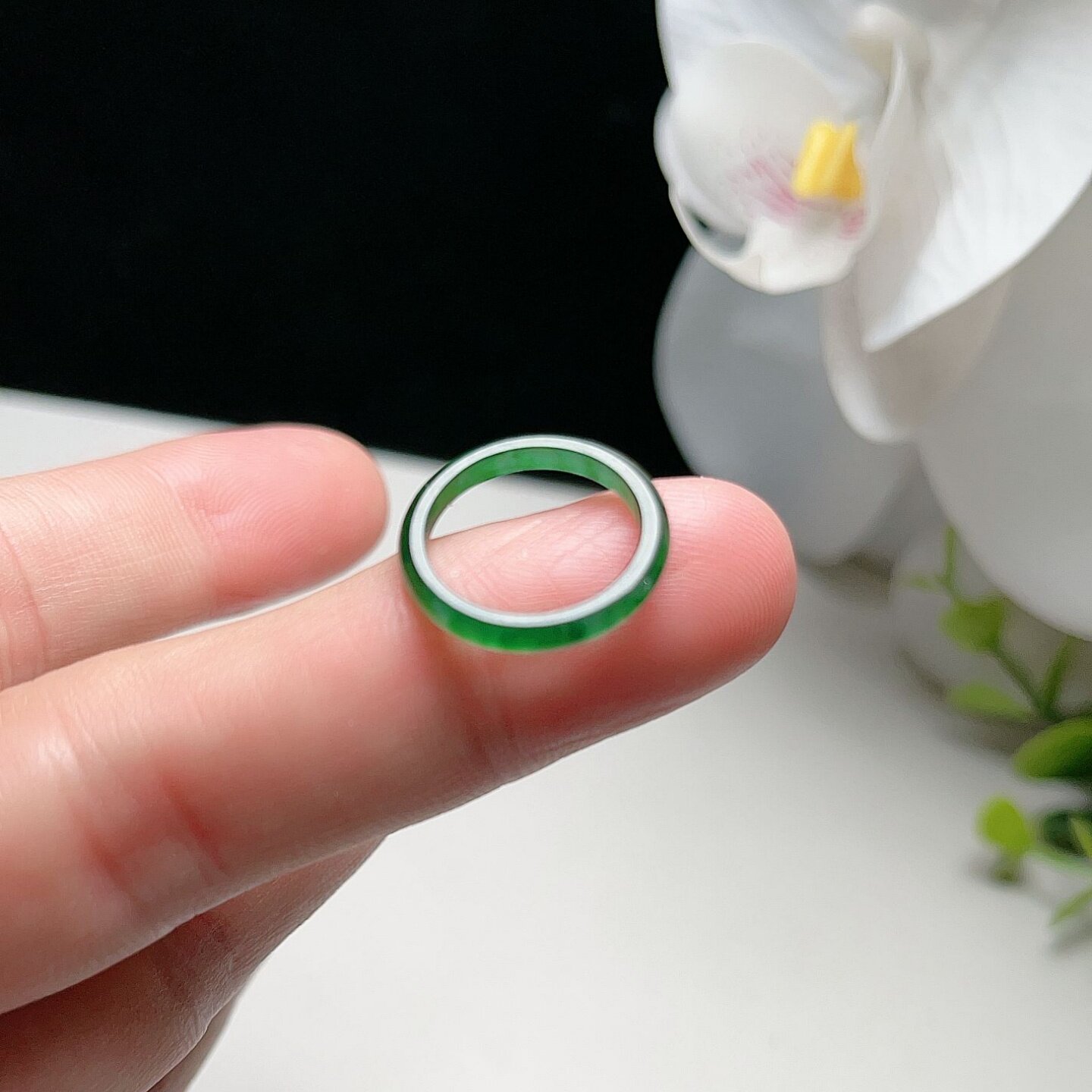 天然A货翡翠细边戒指满绿辣绿飘花14.5mm危地马拉玉指环幸运圈7#