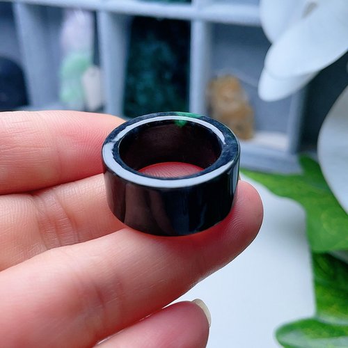 天然翡翠方扳指墨绿飘阳绿