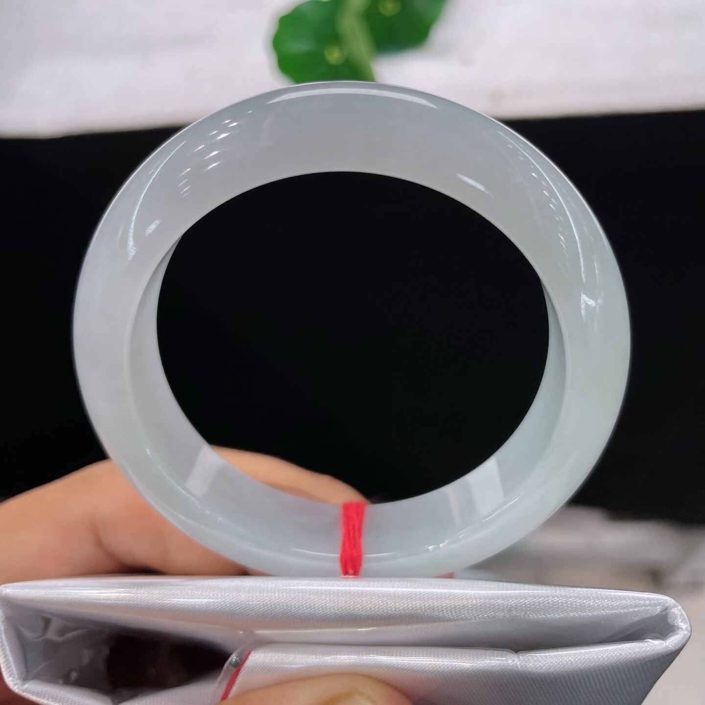 天然A货翡翠冰糯手镯51.5mm白月光缅甸老坑玉镯小圈手串乳白镯子