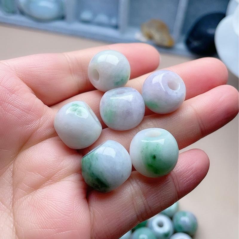 天然翡翠路路通吊坠乳白淡紫阳绿