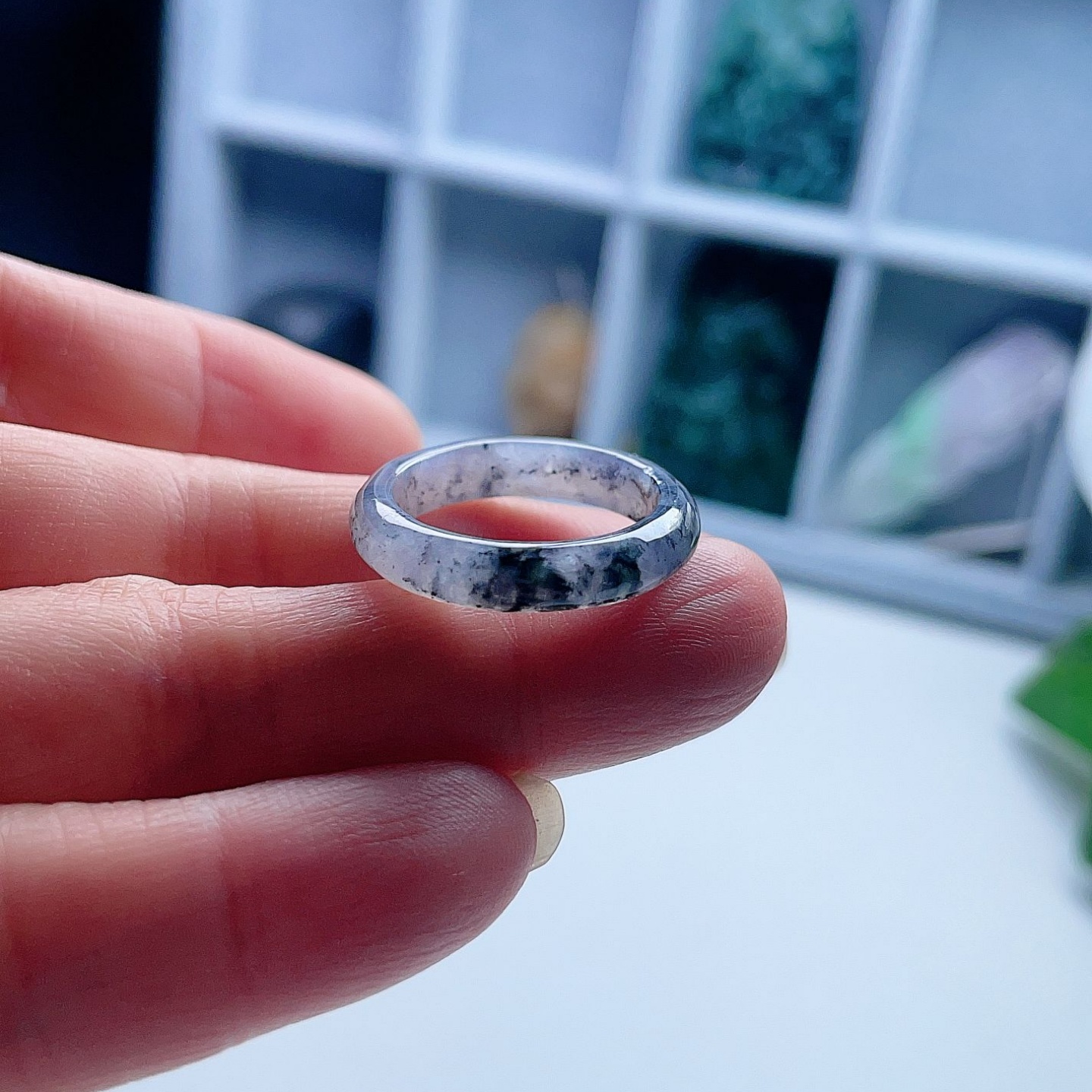 天然翡翠戒指乳白乌鸡飘花意境