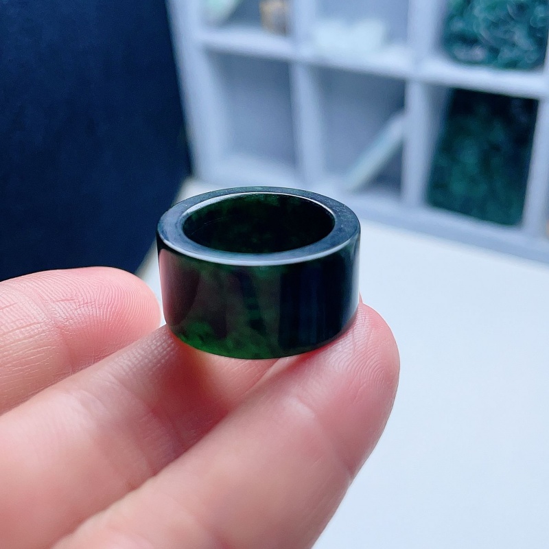 天然翡翠方扳指满绿墨绿辣绿飘花