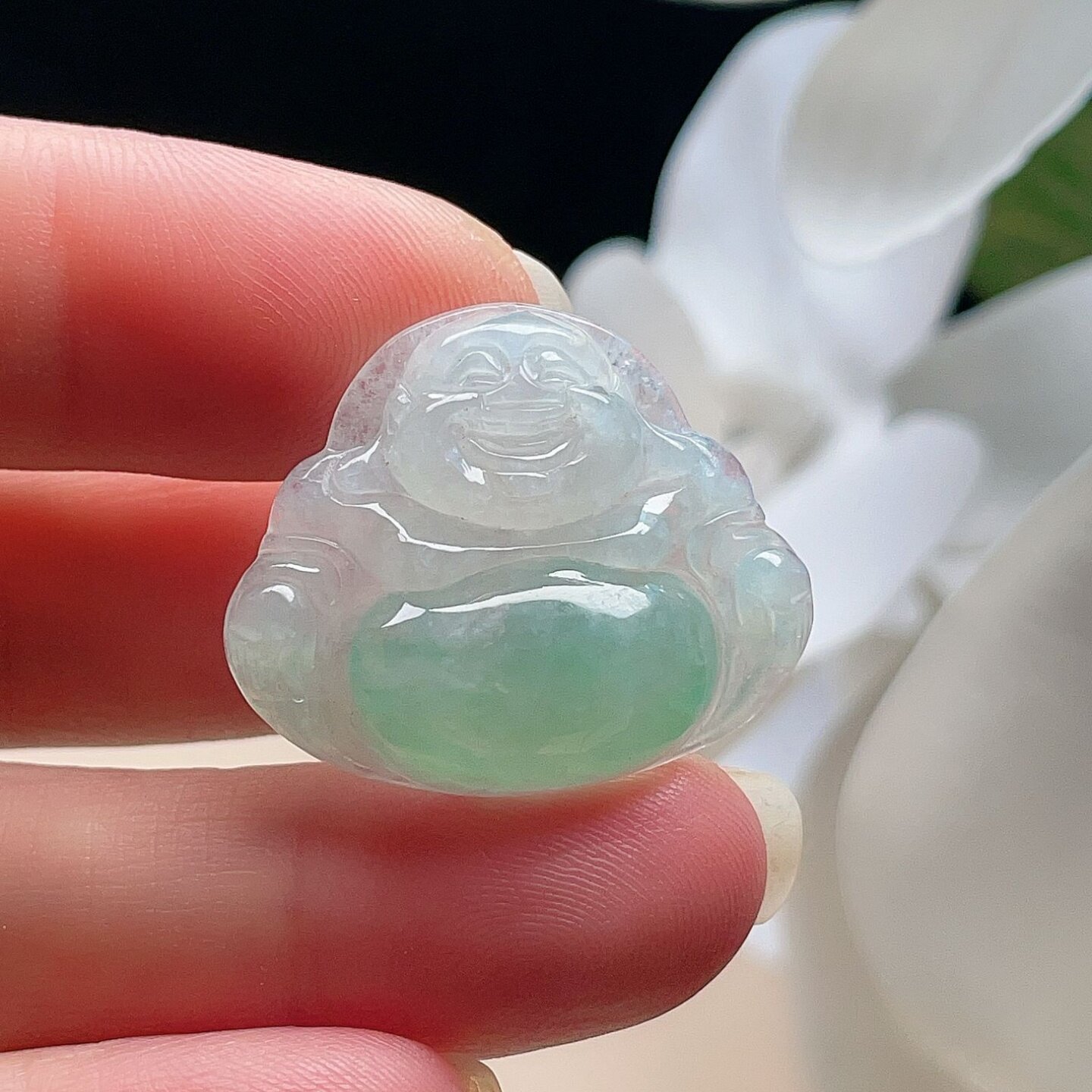 天然翡翠冰种弥勒佛乳白淡绿阳绿