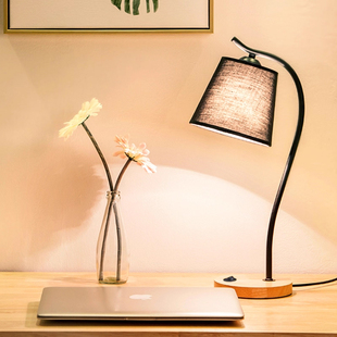美式复古布艺原木台灯日式简约北欧实木灯书桌设计师现代阅读氛围