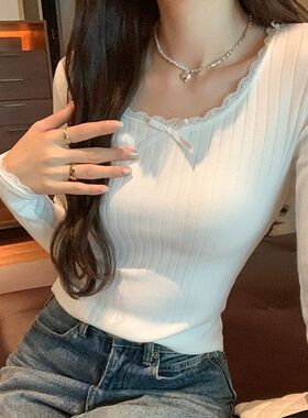 法式蕾丝花边拼多内搭打底衫秋冬圆领设计感修身显瘦白色长袖上衣