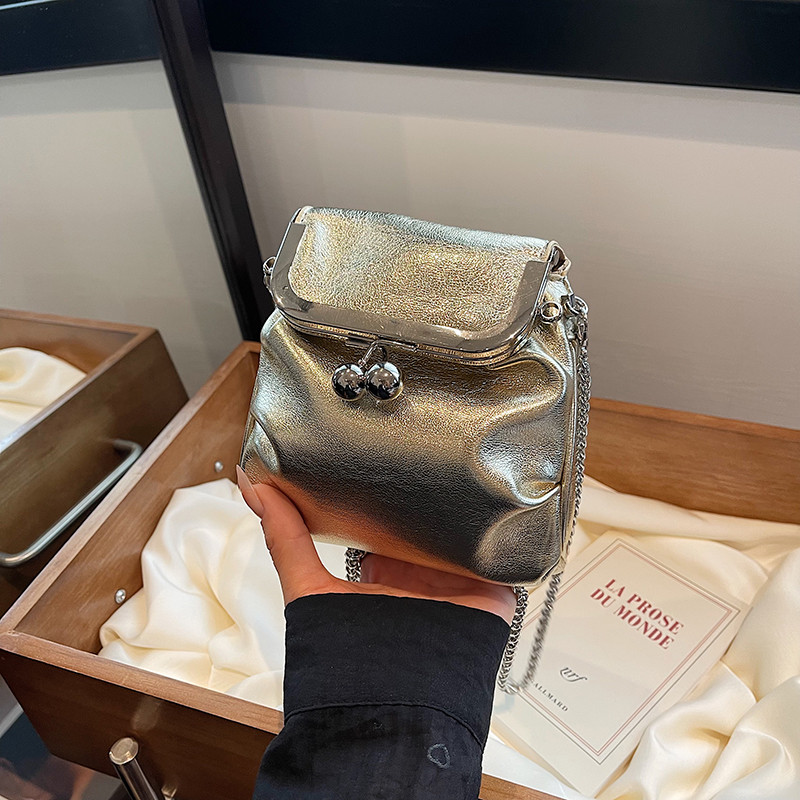 链条包小包包时尚洋气简约日韩单肩包2024新款潮INS斜挎包休闲包