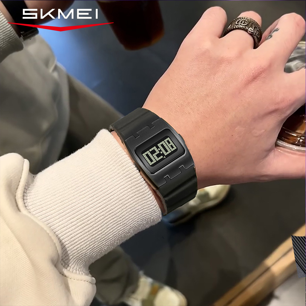 品牌时尚多功能电子表