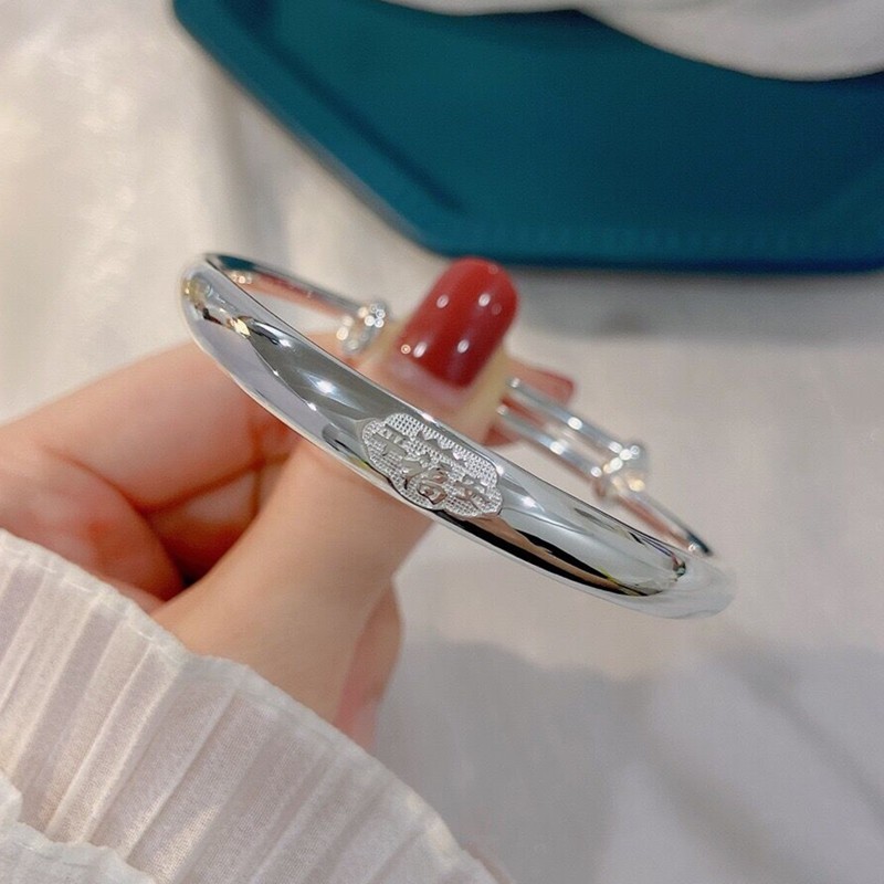 时尚大气高贵平安福调节纯银手镯