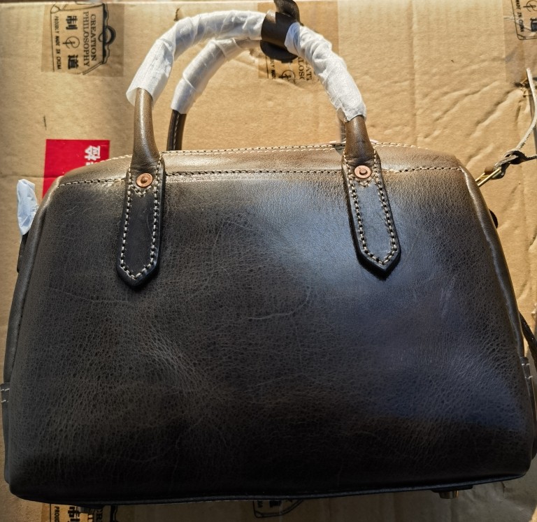 制道全植鞣无毒头层真牛硬皮手提单肩斜挎包波士顿女包23*19