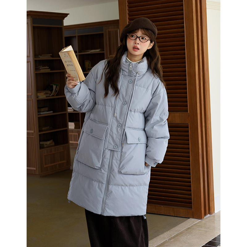 10.31奶蓝色大口袋立领长款羽绒服2024秋冬