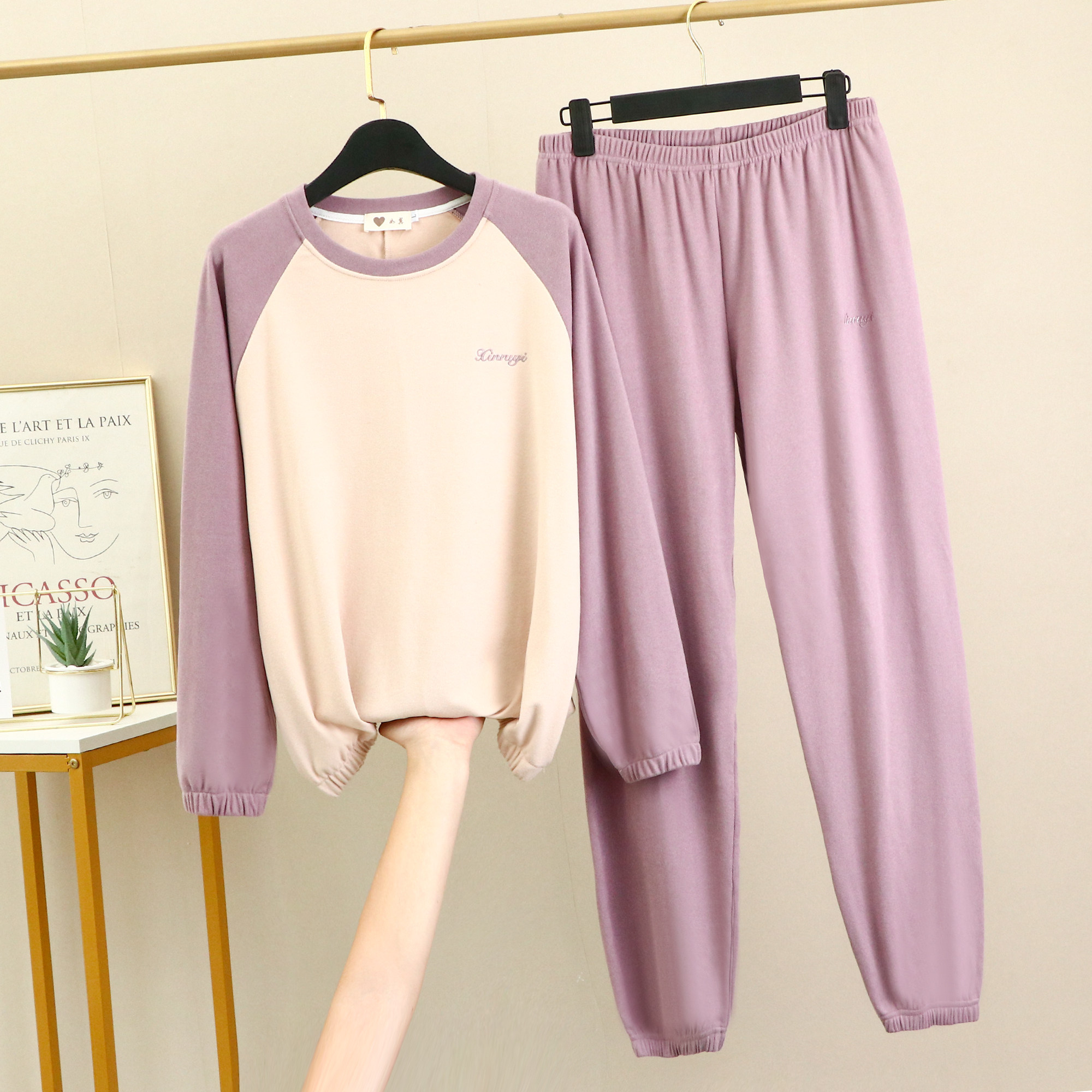 여성용 양면 독일산 벨벳 웜수트 겨울 두툼한 가정복 투피스 세트 라운드 넥 플러스 벨벳 잠옷 밖에서도 입을 수 있는 파자마