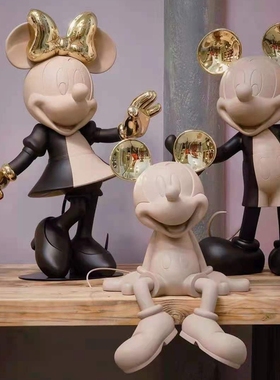 Leblon delienne轻奢ins米奇潮玩装饰摆件简约创意桌面高端手办礼