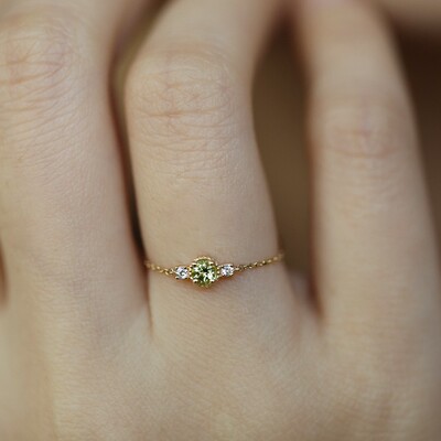 【小绿钻】仿橄榄色钻石镶嵌链条戒指女日系小众设计感