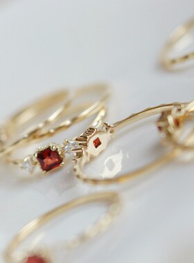 热卖2025新款轻奢 麻花公主方戒指女婚戒环ins简约冷淡风指环