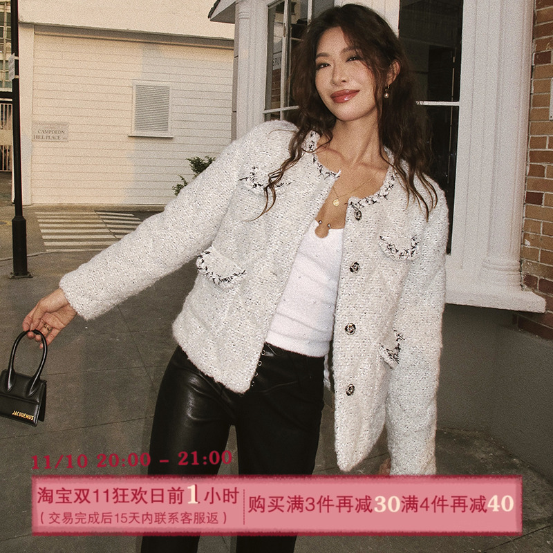 ITSNIKAR小香风羽绒服