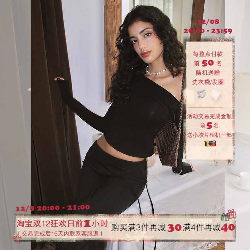 ITSNIKAR 裸感修身斜肩长袖T恤女初秋显瘦针织打底衫性感露肩上衣