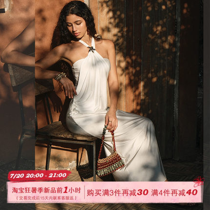ITSNIKAR 复古冰丝挂脖连衣裙女夏立体修身包臀裙经典度假长裙子