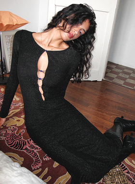 ITSNIKAR法式黑色针织连衣裙秋冬生日高级设计感紧身新年礼服裙子