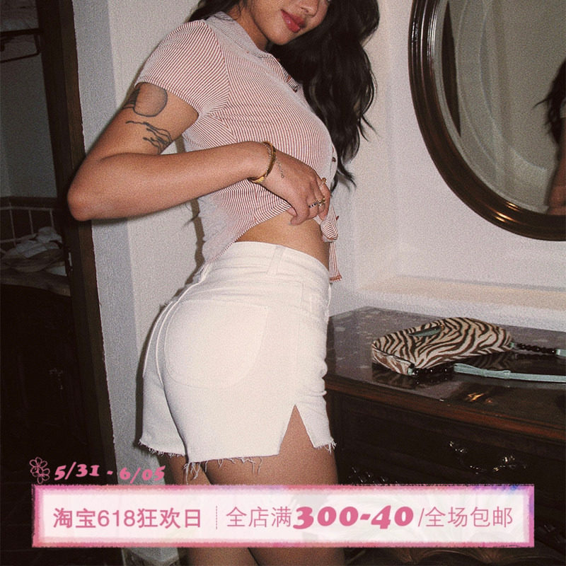 ITSNIKAR法式复古开衩白色牛仔短裤欧美性感修身包臀百搭高腰热裤