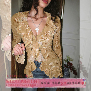 女秋木耳边打底衫 印花V领雪纺蕾丝衫 收腰开衩短上衣 法式 ITSNIKAR