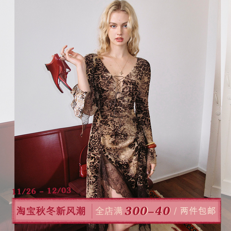 ITSNIKAR 法式v领豹纹连衣裙女初秋修身性感包臀裙蕾丝拼接长裙子