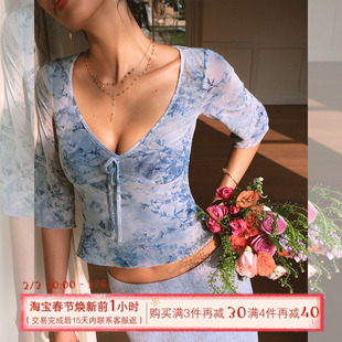 ITSNIKAR 法式碎花丝绒中袖毛针织衫女秋性感V领打底衫修身短上衣