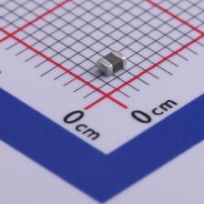 VC080505A150RP 压敏电阻 5.6V 110pF