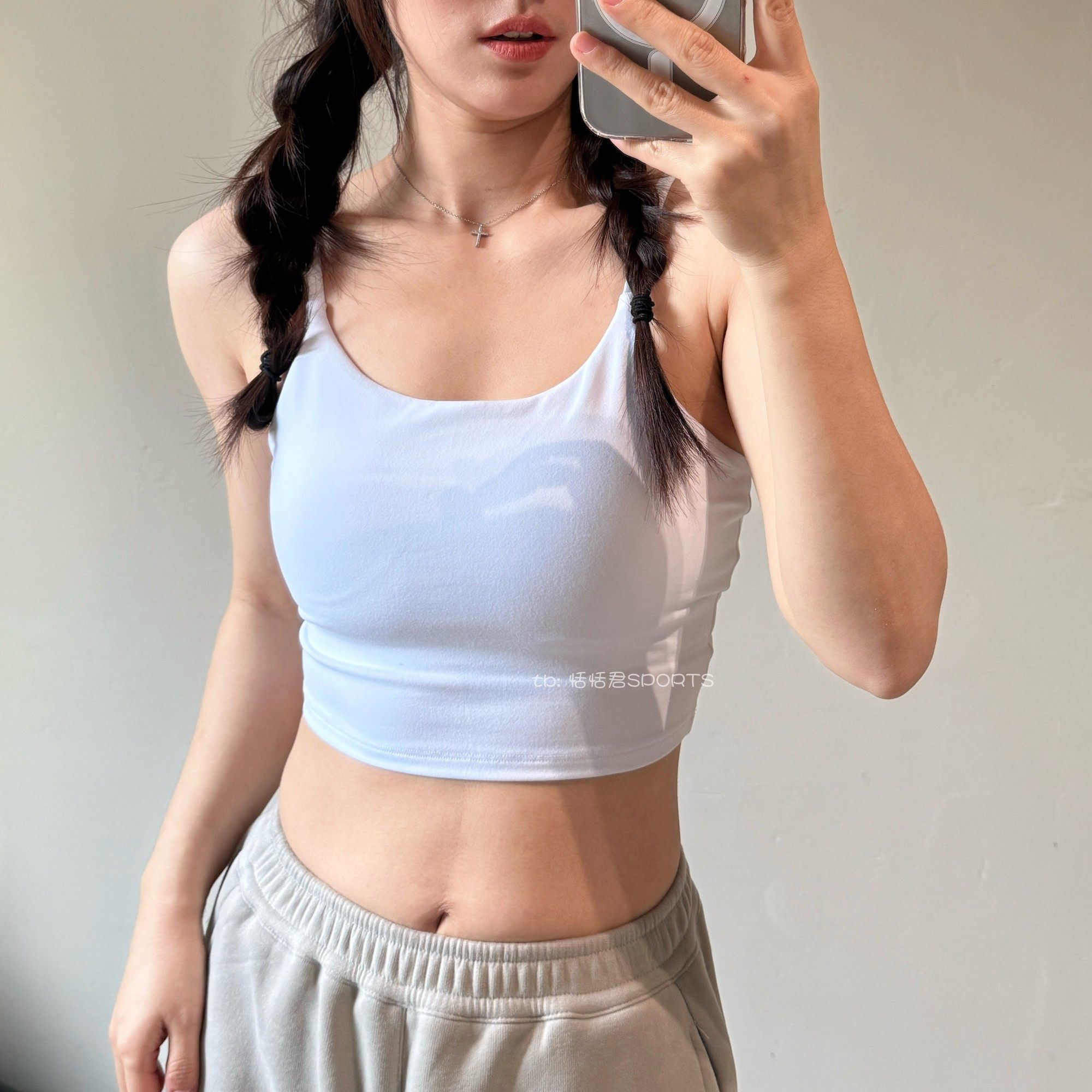 带胸垫普拉提上衣健身背心吊带瑜伽服女训练服透气白色运动内衣