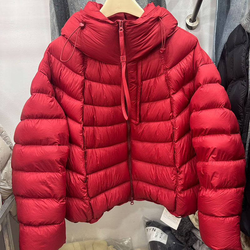 2025冬天短款连帽羽绒服女90白鸭绒加厚保暖面包服红色外套超好看,女装/女士精品,羽绒服,淘宝优惠券,粉丝福利购,淘宝优惠卷