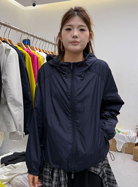 韩衣丑丑811春夏简约运动风连帽防晒衣女宽松百搭薄款舒适短外套