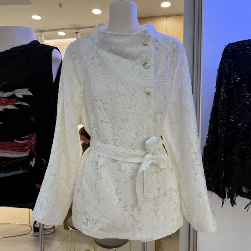 宽松芬子菲扬巨好看的蕾丝立领短外套女2026春天新款通勤气质上衣
