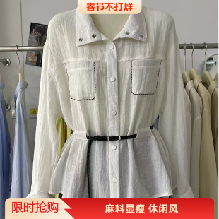 金燕子麻料休闲风翻领长袖衬衫女收腰显瘦白色衬衣配腰带宽松上衣