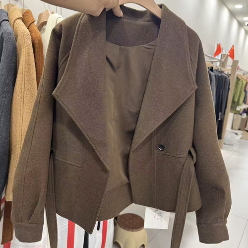 韩版毛呢西装领外套女短款芷炫