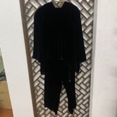 1137 定制黑丝绒上衣裤 子套装 不支持7天无理由