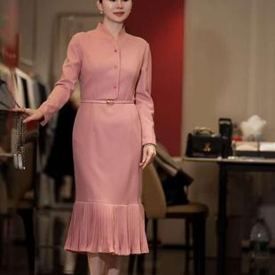 15小时专柜正品 高级V领收腰连衣裙HK4390L 时尚