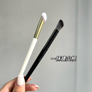现货斜头指肚指腹鼻影刷修容阴影鼻头侧影化妆刷软毛手指腹遮瑕刷