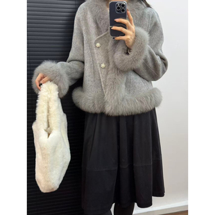 属扣装 601 饰羊毛外套 含100绵羊毛 8668 配狐狸毛不可拆卸 金