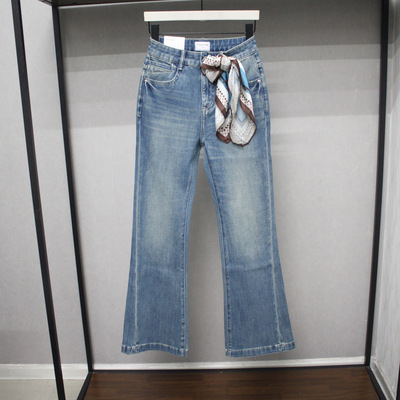 依炫韩1598水洗蓝色修身时尚牛仔喇叭裤2026年春季新款女装长喇裤