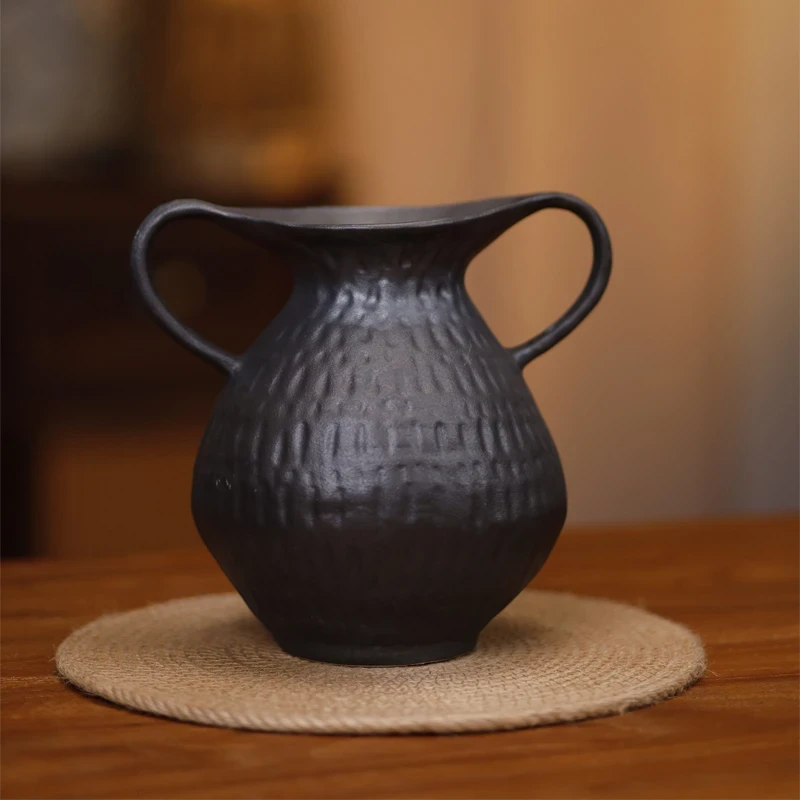 精选景德镇手工陶瓷纯黑乌金釉双耳花瓶简约高奢欧式复古摆件