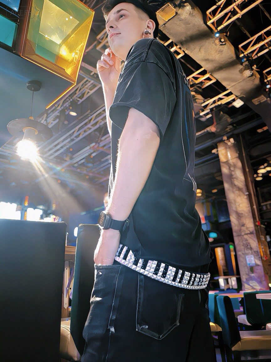 钢琴键盘黑白格朋克机车摇滚真皮蒙古包爪钉鼓包铆钉腰带宽度5.0