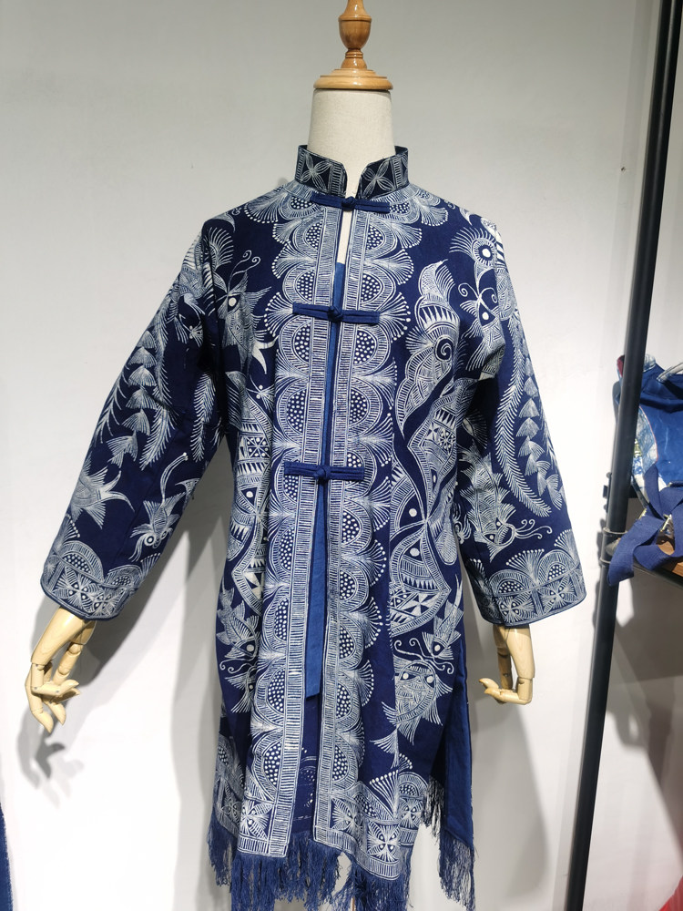 蜡染衣服定制苗王衣盛装民族活动芦笙会结婚服装风衣男女同款包邮