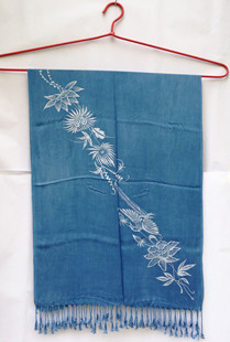 丹寨蜡染围巾定制贵州特色蓝染围巾板蓝根植物染草木染扎染围巾做