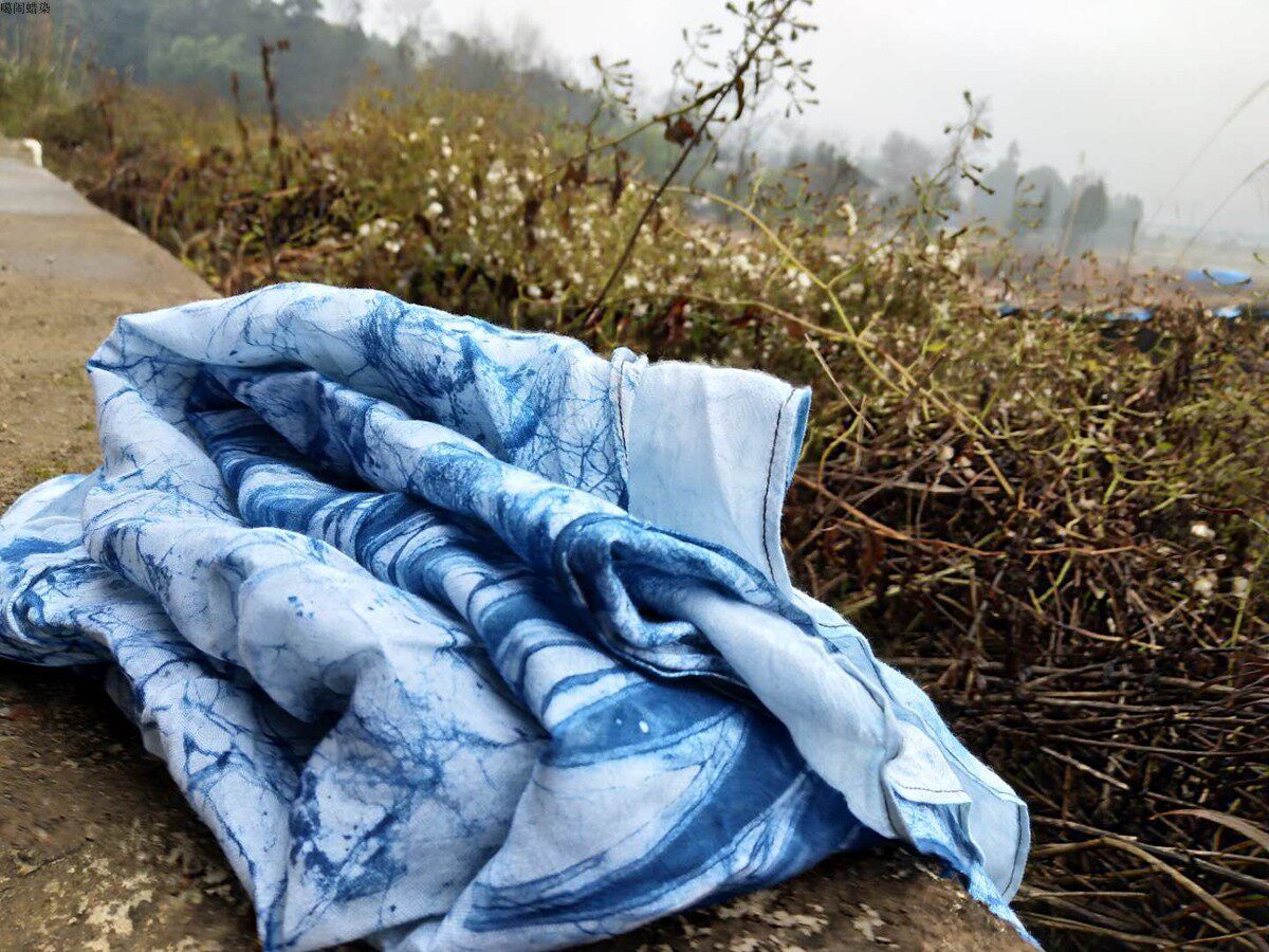 贵州丹寨蜡染围巾定制绵绸青花瓷铜鼓纹冰纹冰裂图案文艺文创礼品