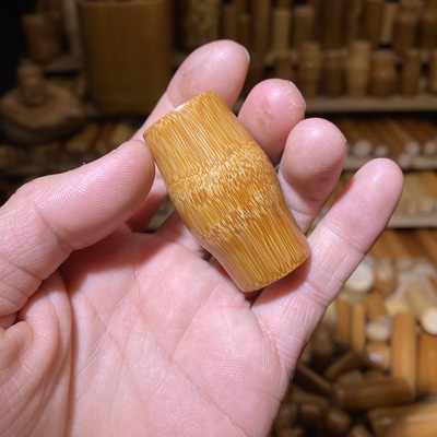 23.3-47mm满密厚皮异形墩子，一物一链接，远山工实心玉竹手把件