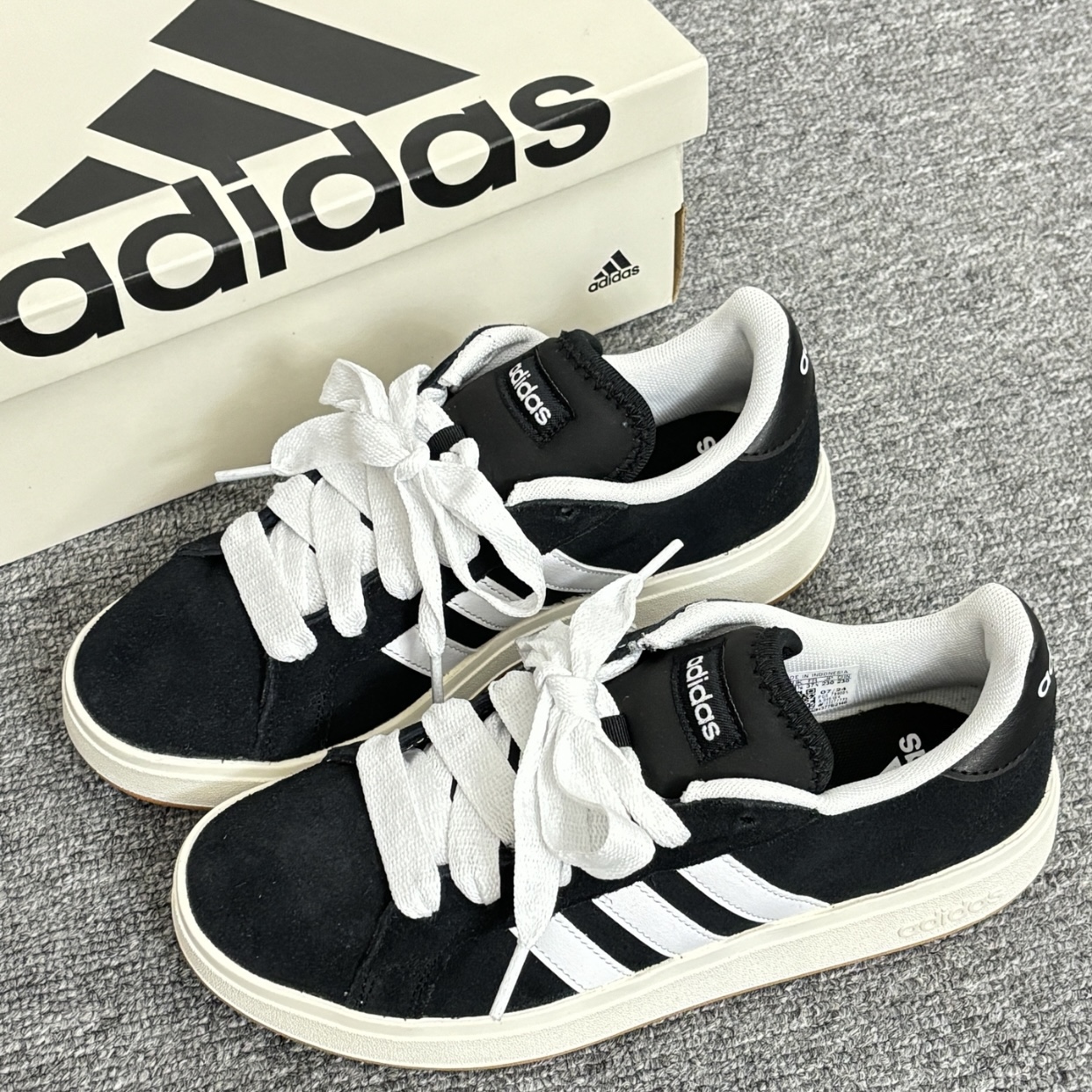 Adidas阿迪达斯Grand Court Base 00s男女低帮运动休闲板鞋IH6184