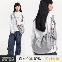 LIVEBOX饺子包女 斜挎包大容量户外骑行单肩健身背包运动风包包男
