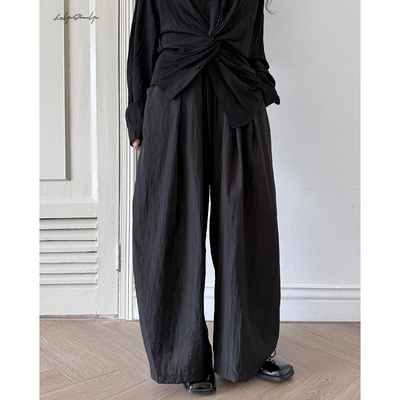 压褶面料系带弧形弯刀休闲阔腿裤