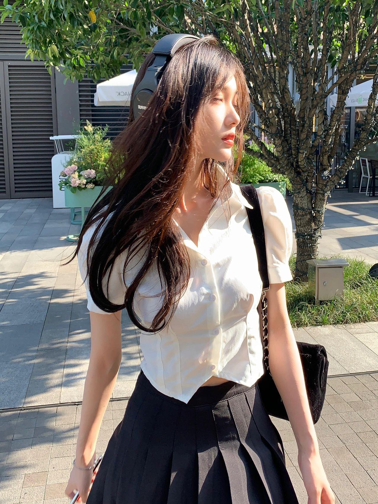 短袖白色衬衫设计感小众修身纽扣